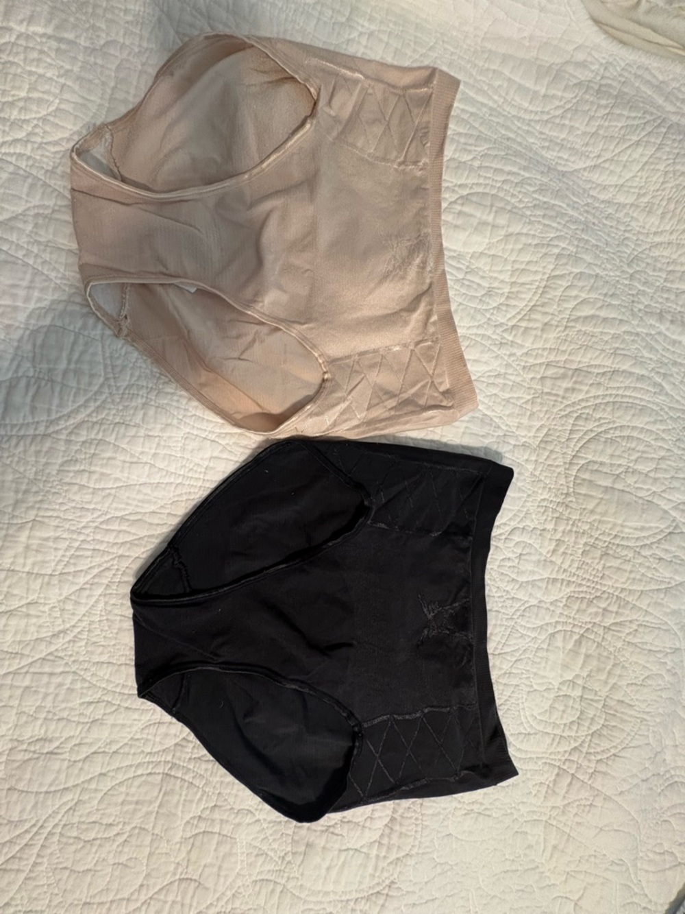 Barely there Seamless High-Waist Shaping Briefs - Nude & Black (2 Pack)